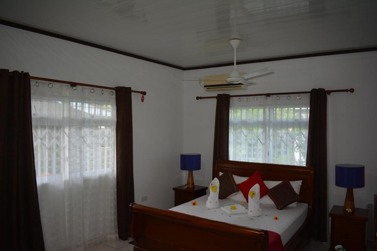 Leo'S Petit Villa Annex Praslin Bagian luar foto